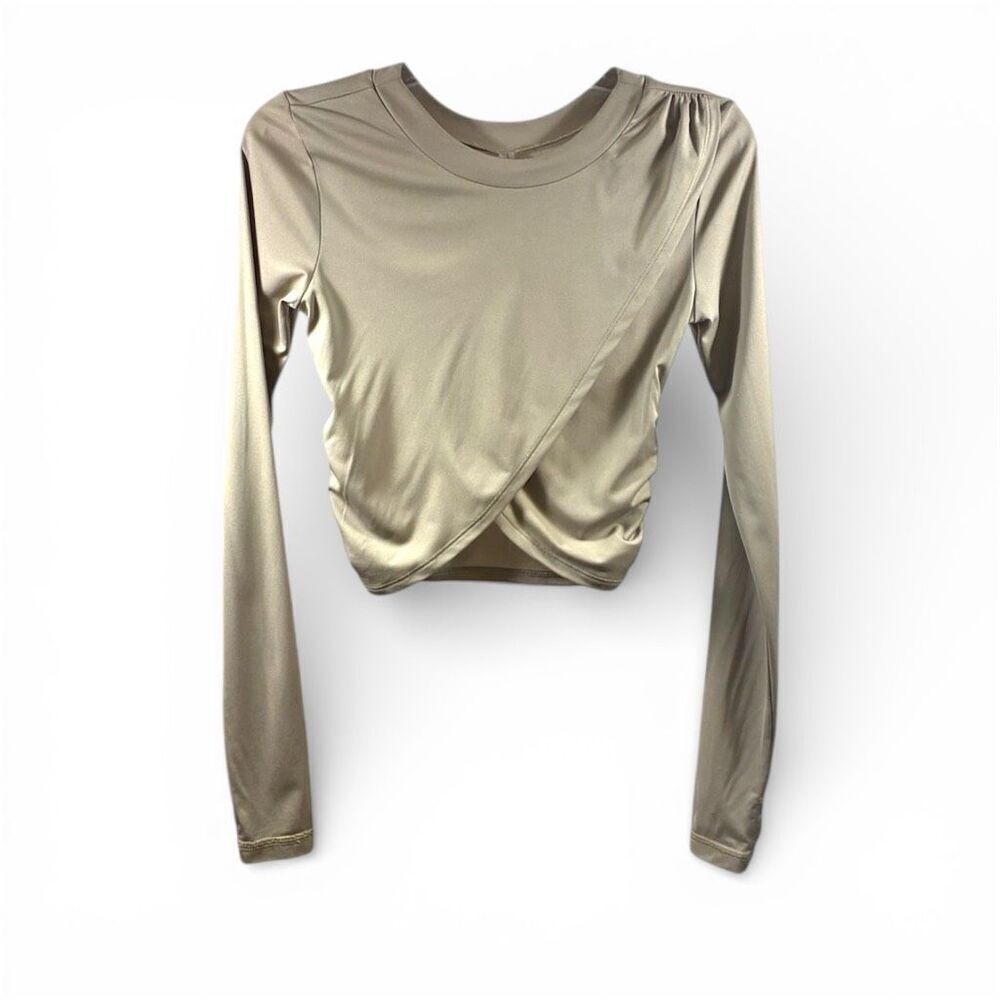Free People Movement NWOT Long Sleeve Cropp Long Sleeve Top in Tan Size XS